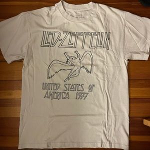 Brandy Melville Led-Zeppelin shirt